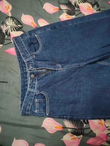 Dark Blue Denim Jeans in baggy style