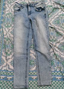 Stylish Light Wash Jeans