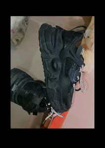 Black Sports Shoes