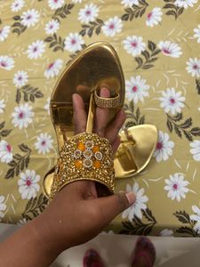 Golden Colour Heavy Work Edges