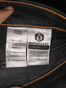 Levi&#39;s Black Jeans