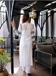 White Embroidered Kurta