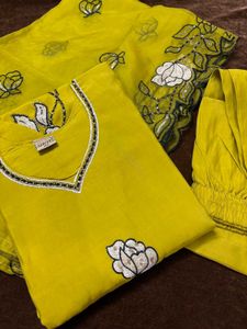 New With tag Elegant Yellow Kurta Set
