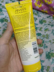 Jovees Sunscreen SPF 60