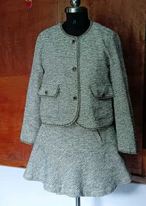 Chic Tweed Skirt Suit