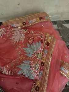 Pink Embroidered SAREE WITH UNSTITCHED BLOUSE