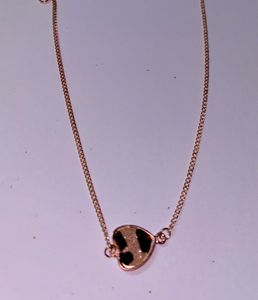 Neck lace Piece