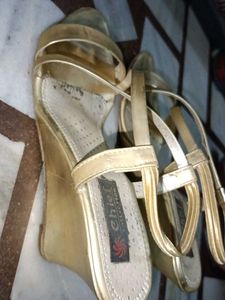 Golden Girlish Heels