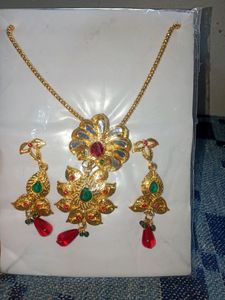 Necklace Set