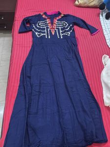 Elegant Blue Embroidered Kurta