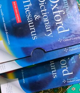 Oxford Dictionary&amp;Thesaurus Set-Revised 3rd Editio