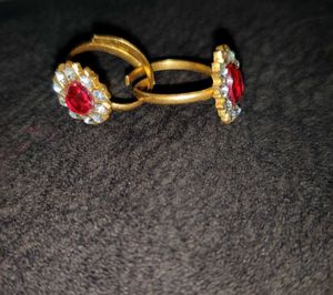 Vintage Inspired Red Stone Toe Ring