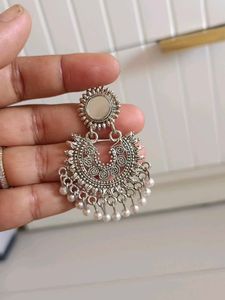3 Pairs Of Earrings And A Nose Ring Like Noth.
