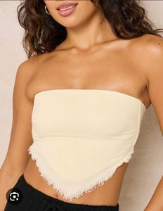 WHITE CROP TOP