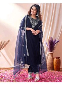 Elegant Embroidered velvet  Kurta set with net dup