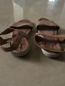 Women Peach Party Wear Round Toe Platform Sandal