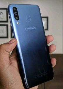 Samsung Galaxy M20 - Gradient Blue