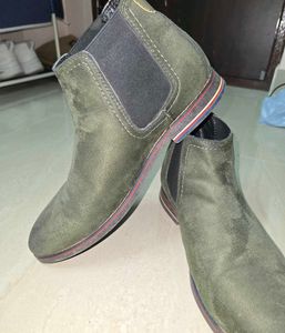 Tommy Hilfiger Ankle Boots (Almost New)