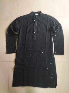 Men&#39;s Embroidered Black Kurta