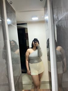 Cream Knit Shorts