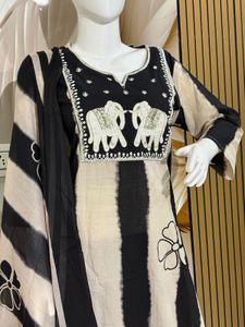 Black &amp; Beige Embroidered Salwar Kameez