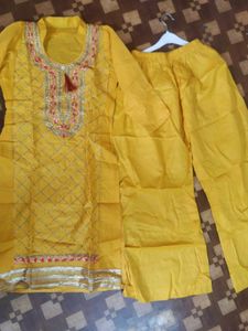 Beautiful Kurti With Plazo Dupatta 🟨