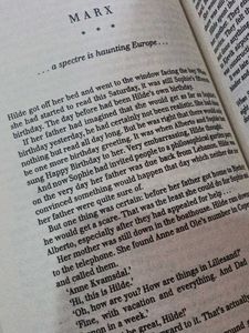 Sophie&#39;s World - Jostein Gaarder