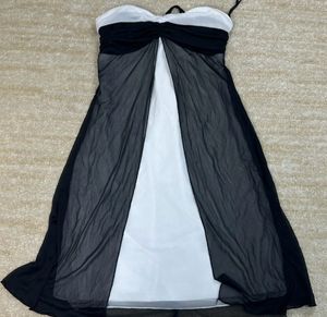 Elegant Black &amp; White Gown(Fixed price)