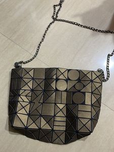 Geometric Chain Crossbody Bag