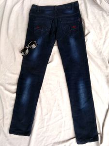 Blue Denim Jean With Back Pocket Designed
