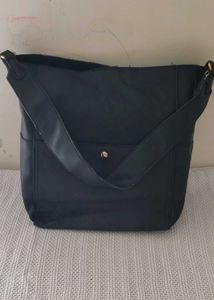 BLACK TOTE BAG
