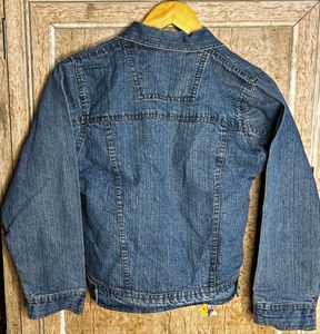 🧞‍♂️💙Denim Jacket - Classic Style