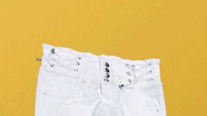 L@83 Size-30 White High-Waisted Jeans