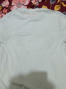 Levi&#39;s Graphic Tee