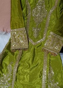Embellished Pakistani Kurta Set