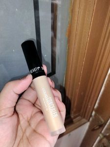 Swiss Beauty Liquid Concealer Shade 03 Light Moyen