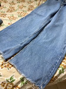 wide legs jeans