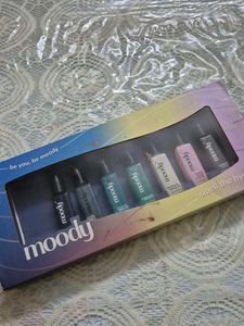 Moody Perfume Set