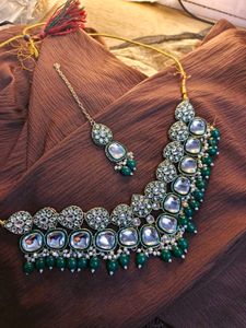 Green Necklace