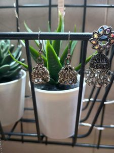 2 Pendents And Jhumkas
