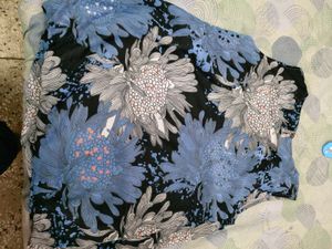 Floral Print sleevless top for women in xl size