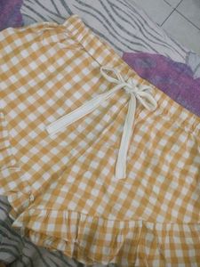 Trendy Cotton Shorts 🏖️🌈