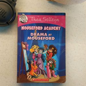 COMBO!! THEA STILTON EXITING AND THRILLING. 2 FOR THE PRICE OF ONE