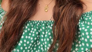 Green Off Shoulder Cute Crop Top