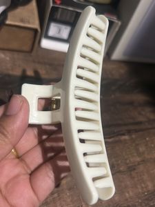 Claw Clip