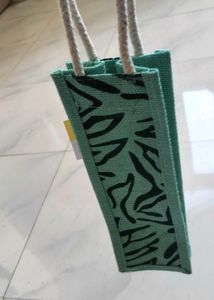 Stylish Patterned Bottle Bag