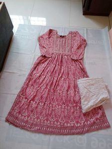 Nayara Cut Kurti Pant Set