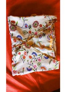 Floral Print V-Neck Blouse