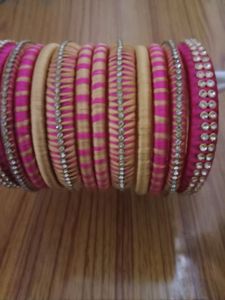 Pink with golden thread bangle