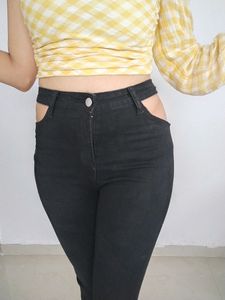 High Waist Trendy Side Cut Ball Bottom Jeans..,Boo